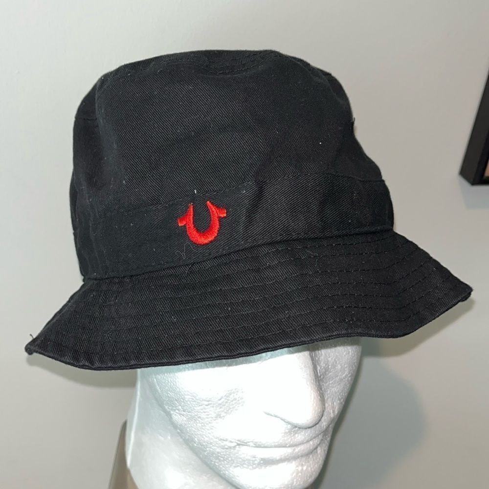 All New NO TAGS Black w/Red Unisex TRUE RELIGION Crushable Bucket Hat Cap